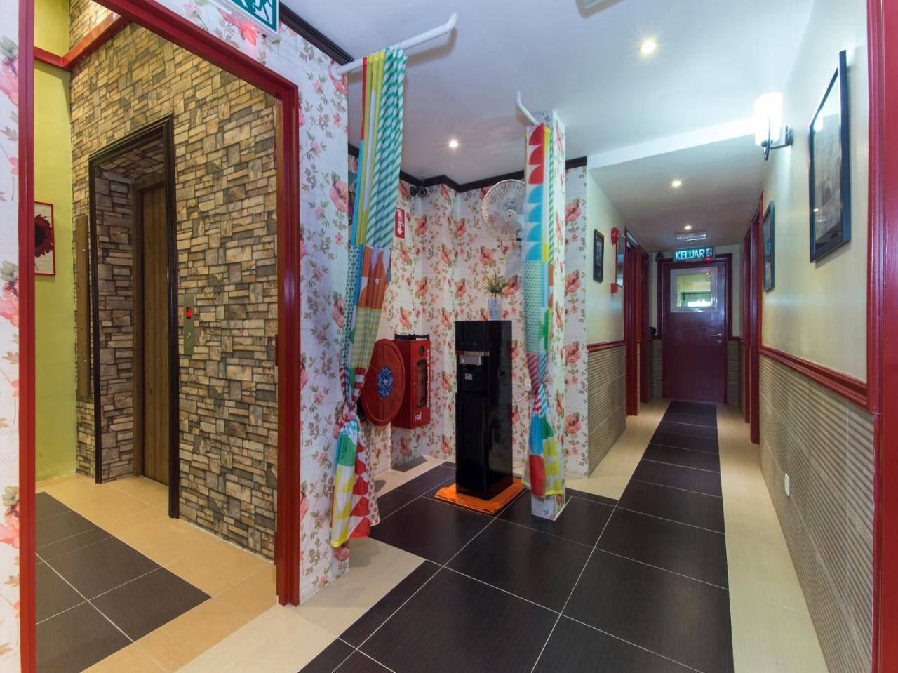 Oyo 604 Hotel Est Equine Park Seri Kembangan Εξωτερικό φωτογραφία