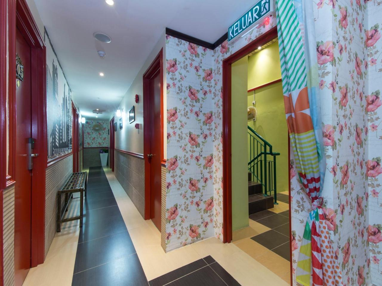 Oyo 604 Hotel Est Equine Park Seri Kembangan Εξωτερικό φωτογραφία