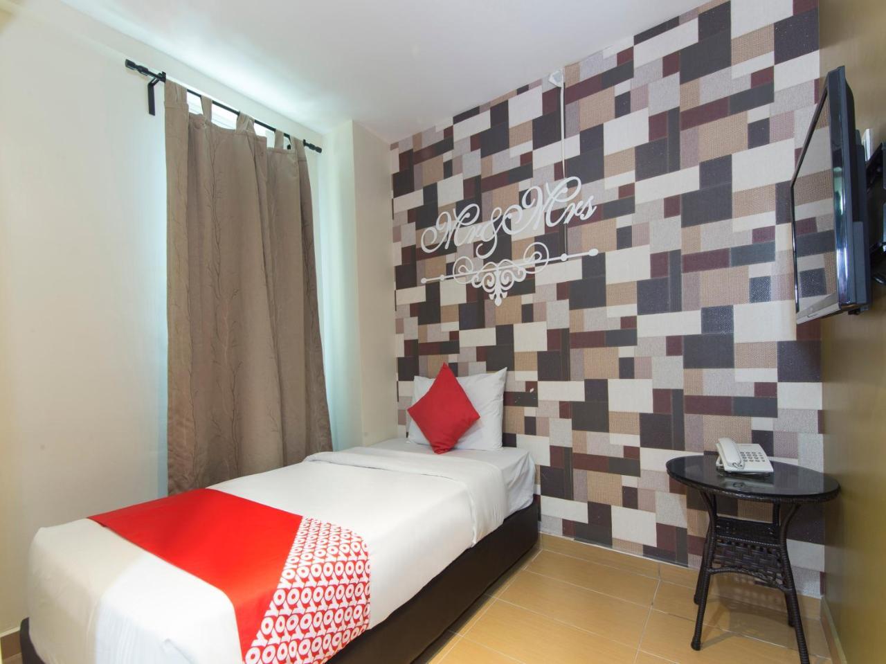 Oyo 604 Hotel Est Equine Park Seri Kembangan Εξωτερικό φωτογραφία